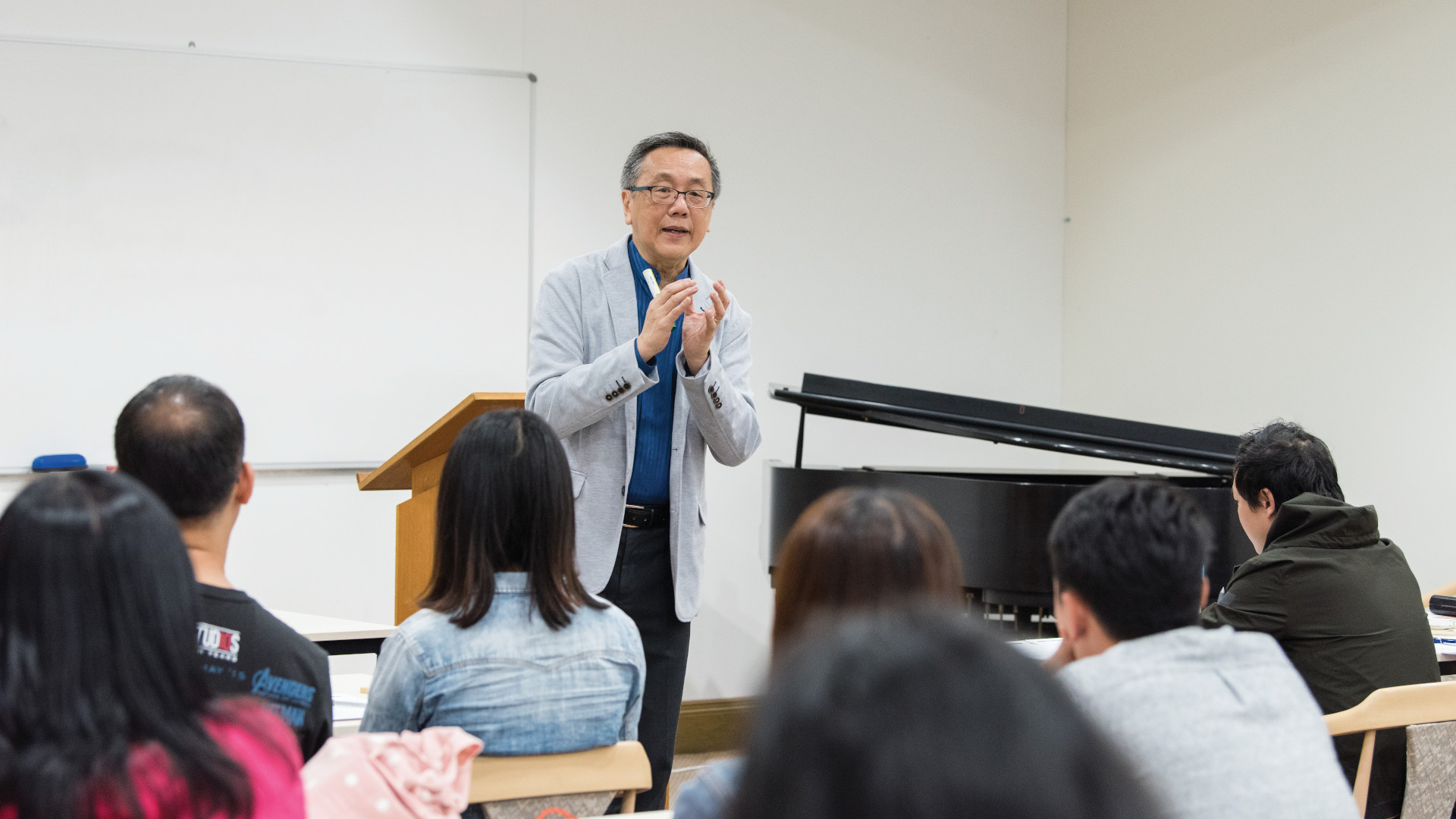 Justin Tan teaching a class