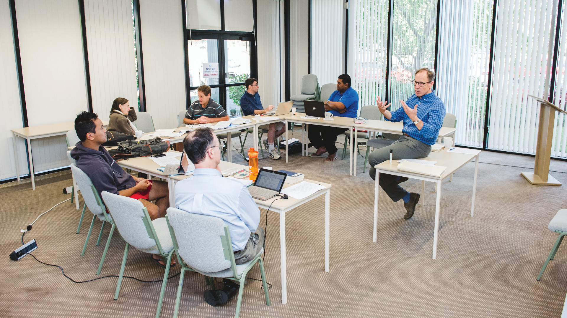 Tom Kimber teaching an intensive